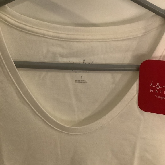 Isabel Maternity - Short Sleeve V-Neck Side Ruched Tee - White - Size Small - Picture 4 of 9